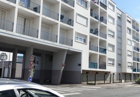 SAINT-MAX : appartement dans résidence