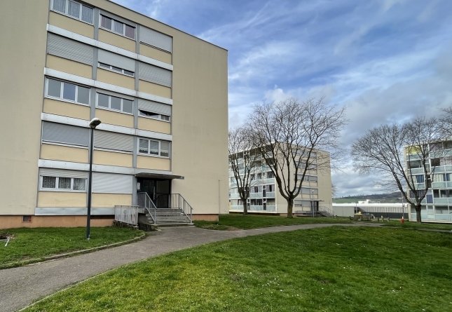 PONT A MOUSSON T4 de 89 m2 à 518 €