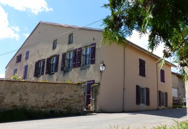 XIROCOURT T3 de 77 m2 à 461 €