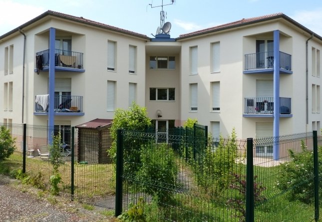 SAIZERAIS T4 de 83 m2 à 580 €