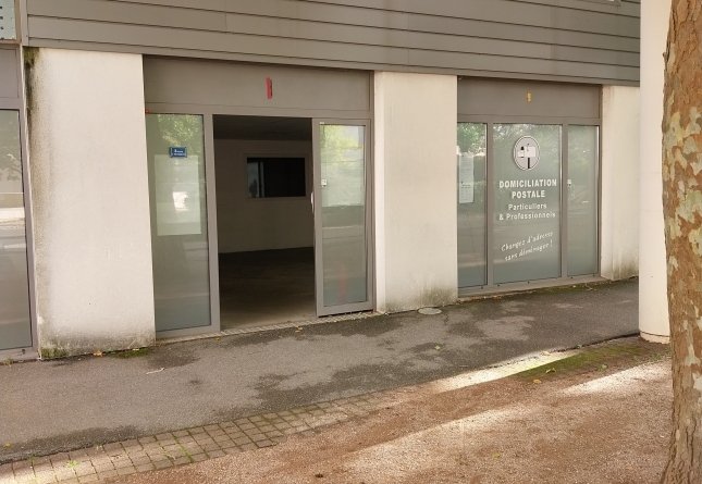 À Louer : Local commercial de 100 m² en centre ville de SEICHAMPS